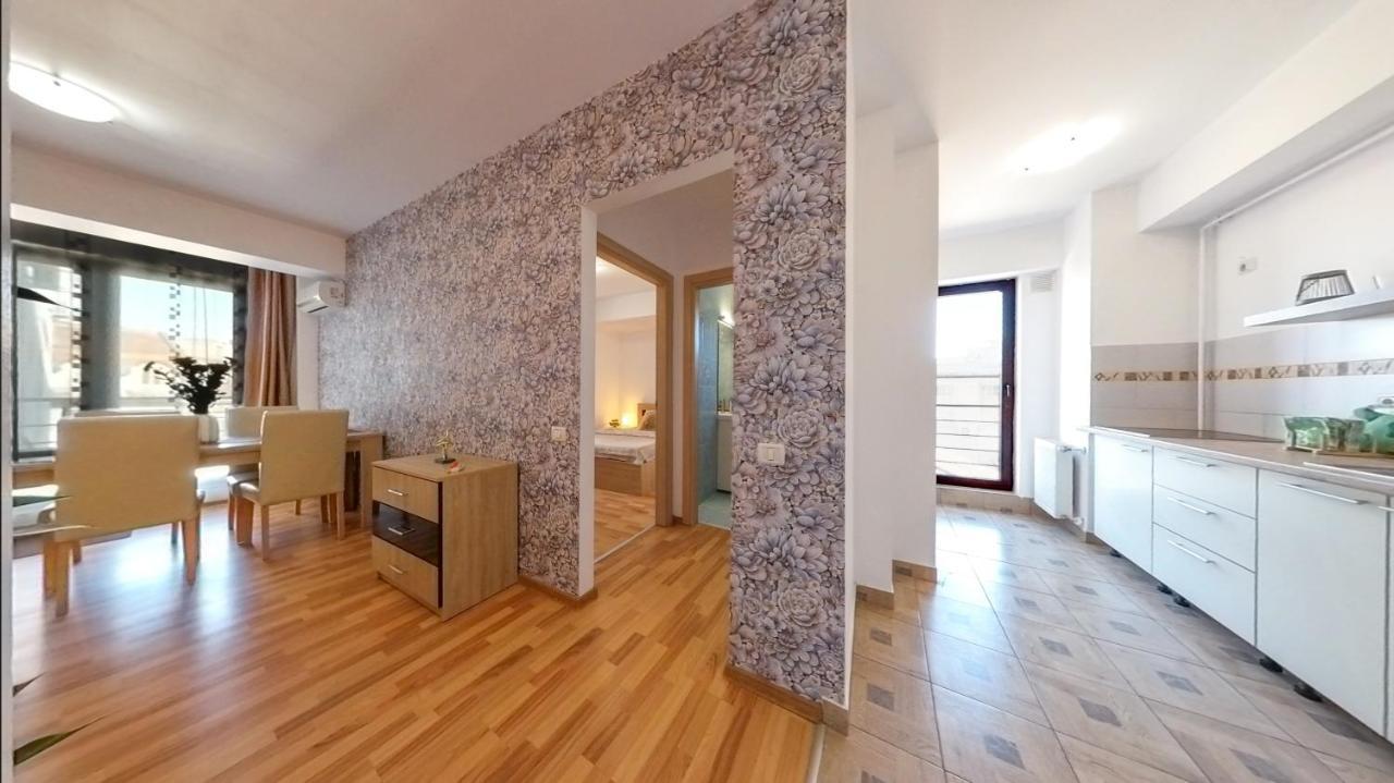 Old Town Flowery Apartment 부쿠레슈티 외부 사진
